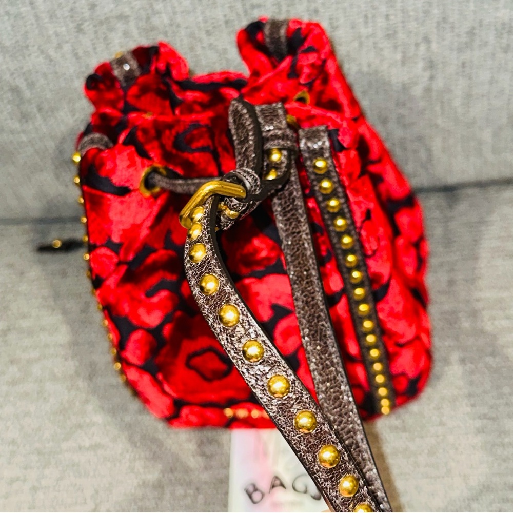Prada: Studded Rose Velvet Leather Drawstring Clutch Wristlet Bag (Red/ Black) - Picture 13 of 16